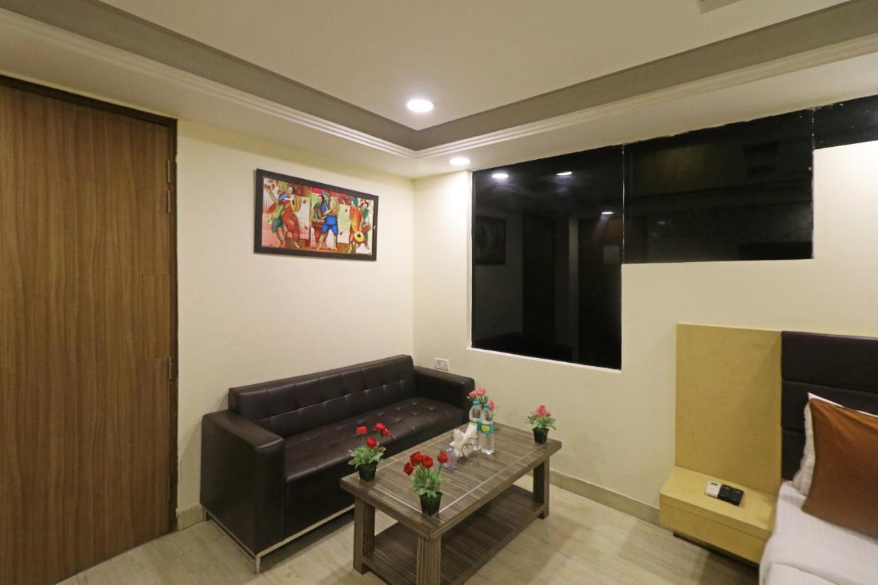 Hotel D'Capitol - Delhi Airport New Delhi Extérieur photo