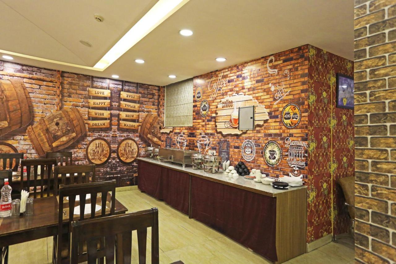 Hotel D'Capitol - Delhi Airport New Delhi Extérieur photo