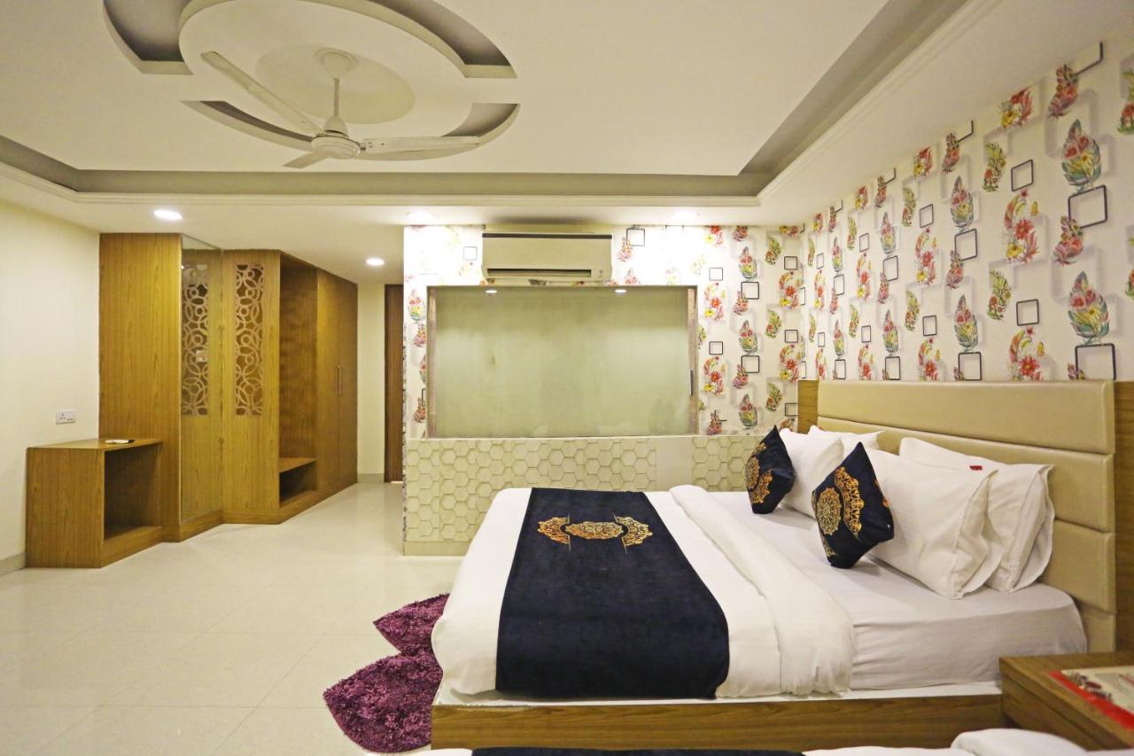 Hotel D'Capitol - Delhi Airport New Delhi Extérieur photo