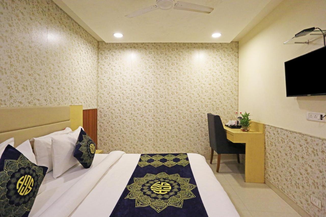 Hotel D'Capitol - Delhi Airport New Delhi Extérieur photo