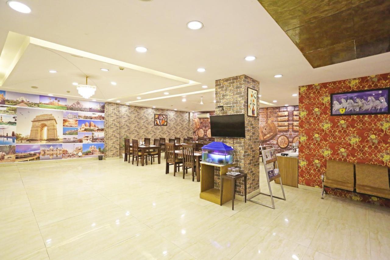 Hotel D'Capitol - Delhi Airport New Delhi Extérieur photo
